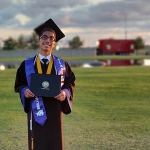 Meet your Posher, Fernando